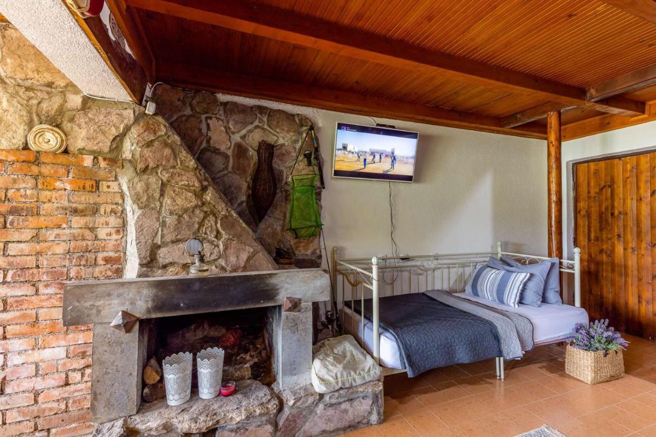 Lake House Buric Vranjina Екстериор снимка