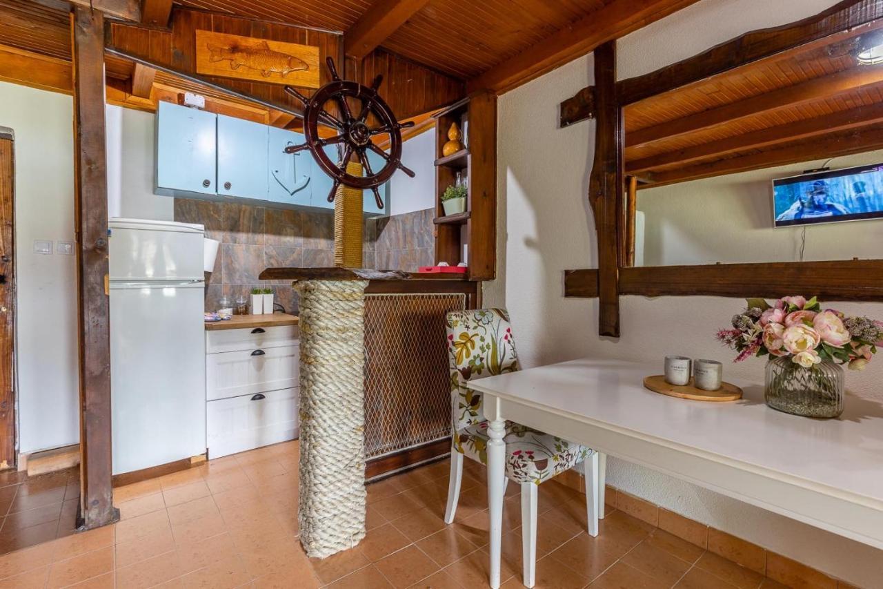 Lake House Buric Vranjina Екстериор снимка
